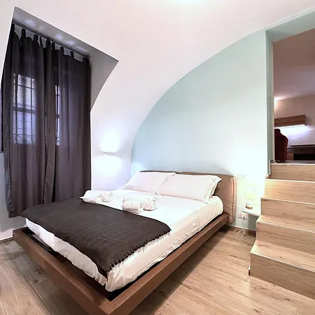 La Fonte Dell' 8-private Parking *