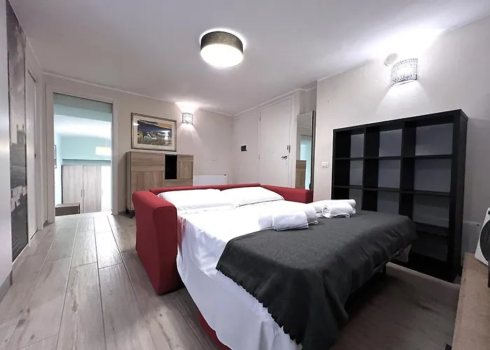 La Fonte Dell' 8-private Parking Sienne