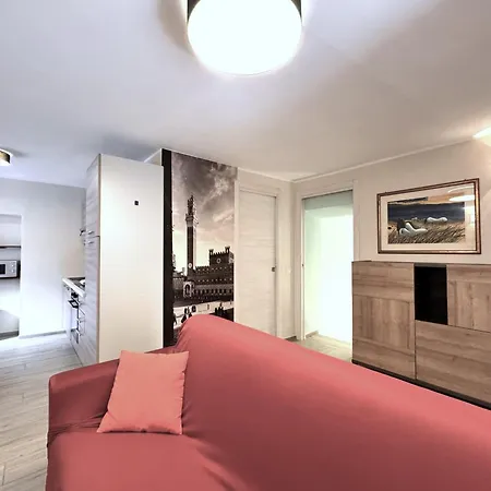 La Fonte Dell' 8-private Parking سيينا