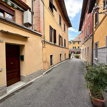 La Fonte Dell' 8-private Parking * سيينا